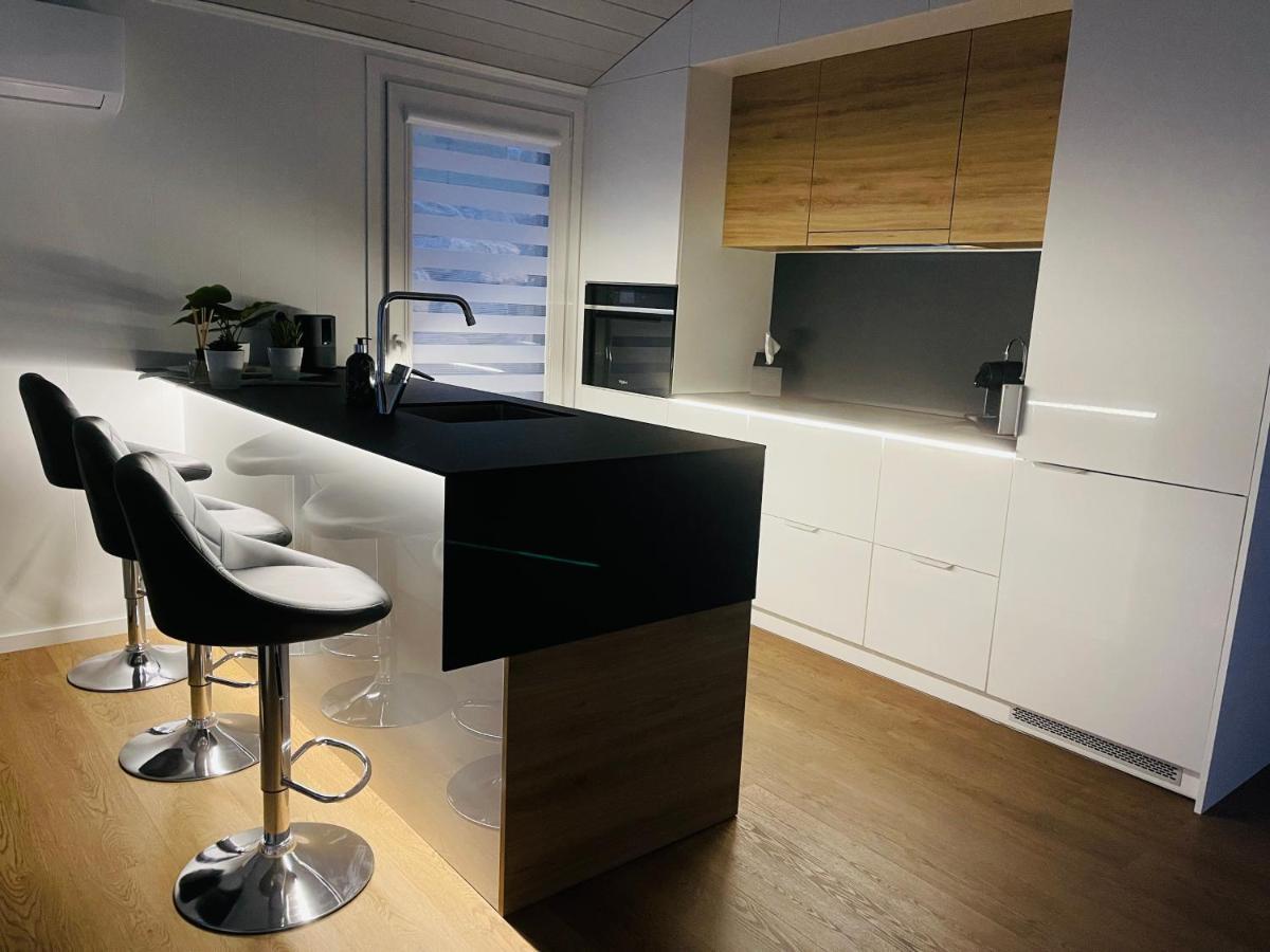 Voralpen Lodge - Ferienhaus Mit Gym & Wellnessbereich Traisen Kültér fotó